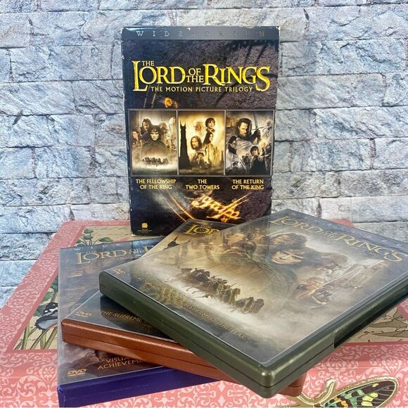 The Lord Of The Rings The Motion Picture Trilogy Wide Screen DVD Set of Three - Picture 4 of 8